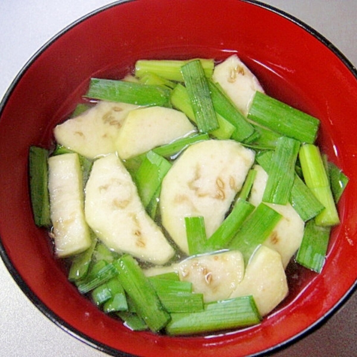 茄子とニラの味噌汁 レシピ 作り方 By Mint 楽天レシピ 茄子とニラの味噌汁 レシピ 作り方 By Mint 楽天レシピ